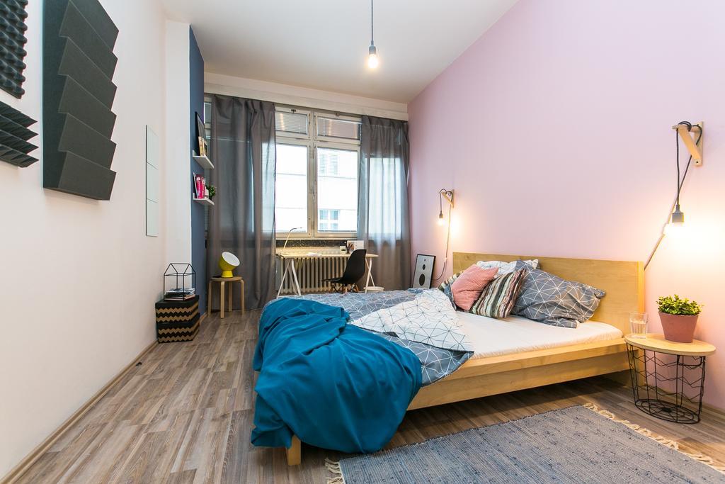 Apartments Ve Smeckach 27 Prag Exterior foto