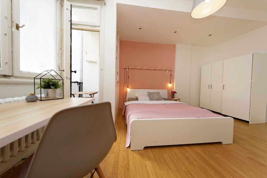 Apartments Ve Smeckach 27 Prag Exterior foto
